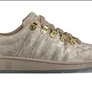 Womens 7.5 Kswiss Joyrich gold velvet bnib